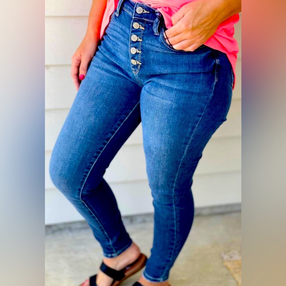 NWT Judy Blue Button Fly Jeans